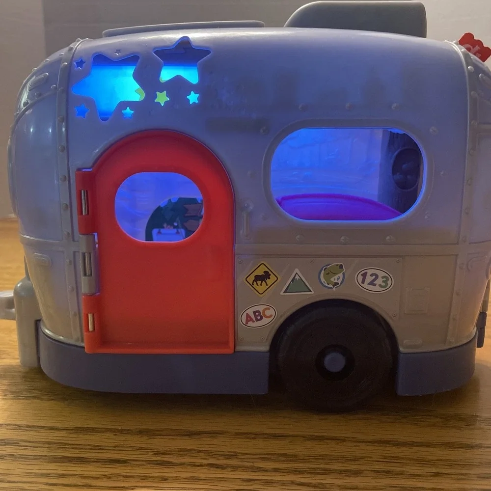 Fisher Price Little People Learning RV Camper TRAILER Songs Sound Lights Hammock